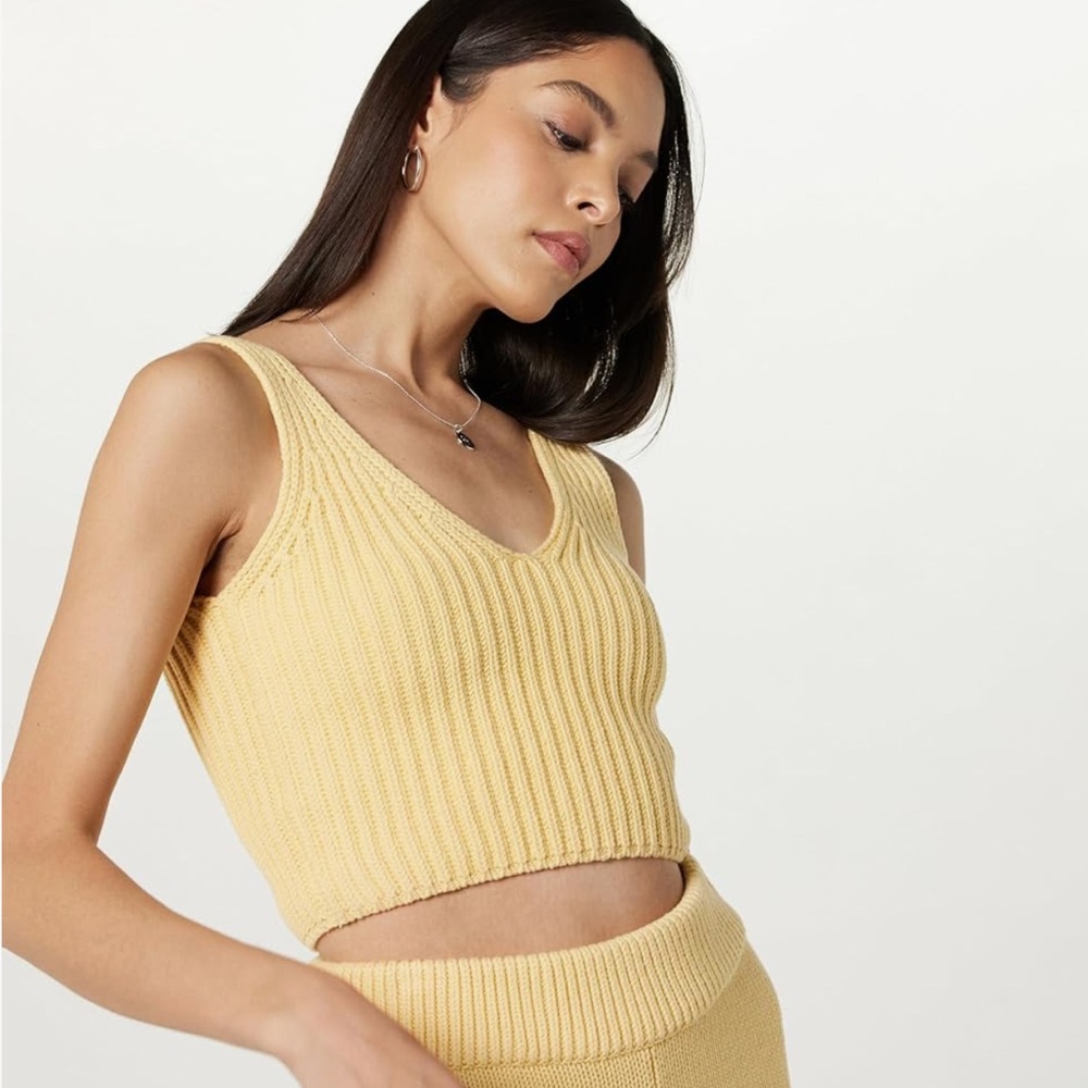 The Drop Sylvie Yellow Butter V Neck Textured Rib Knit Cropped Sweater Tank NWT
